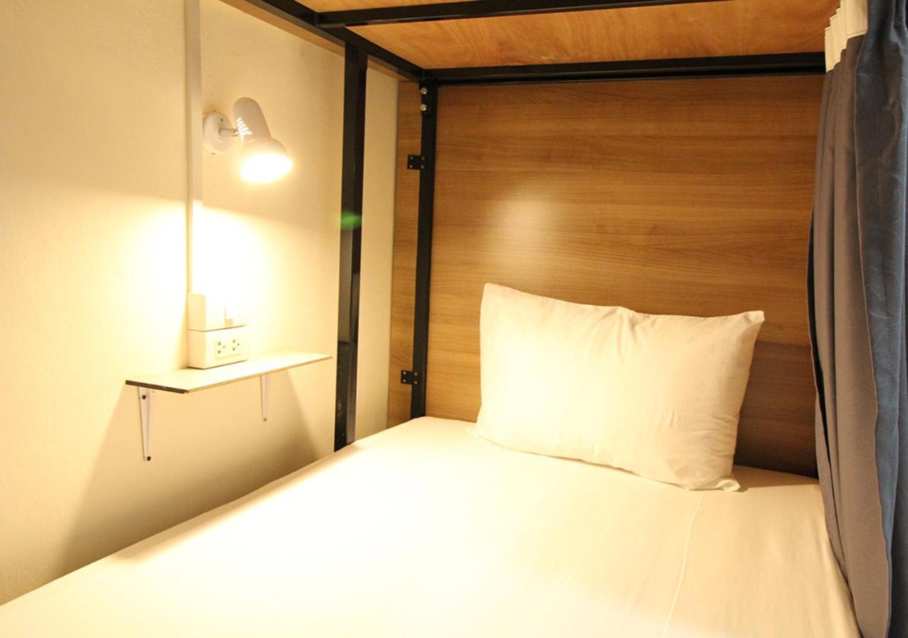 Chaiwat Hostel Bangkok Exteriör bild