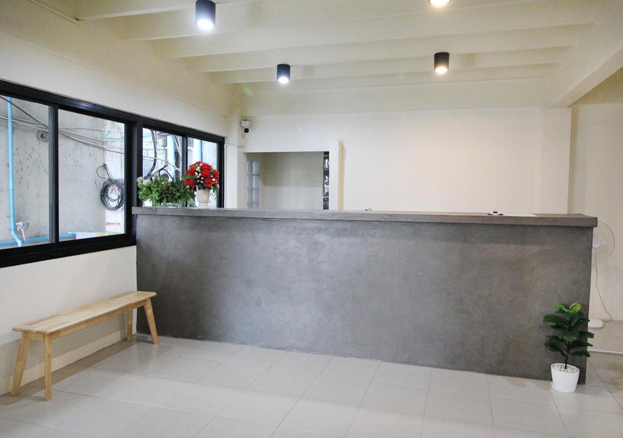 Chaiwat Hostel Bangkok Exteriör bild
