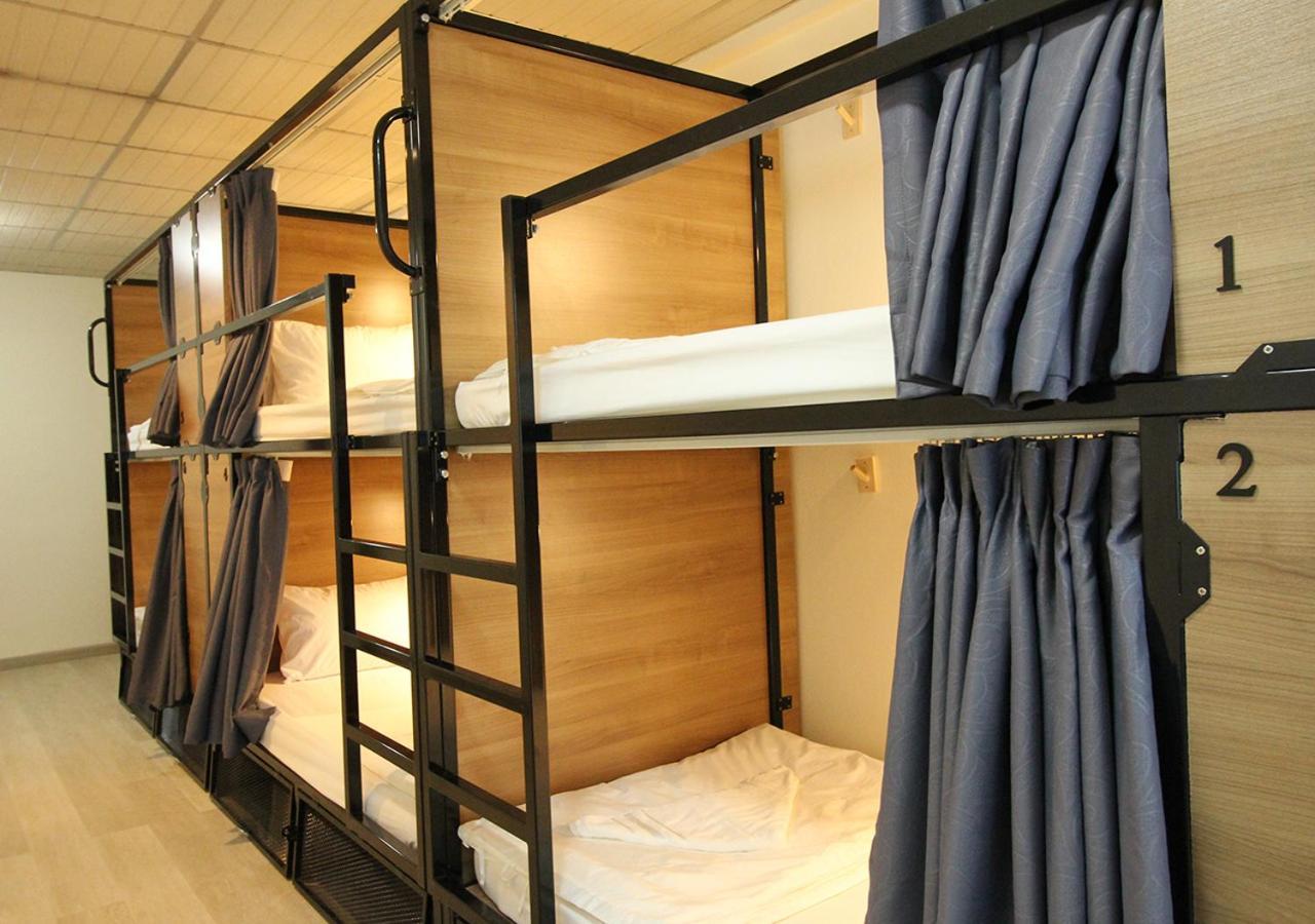 Chaiwat Hostel Bangkok Exteriör bild