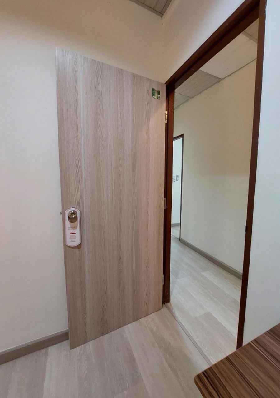 Chaiwat Hostel Bangkok Exteriör bild